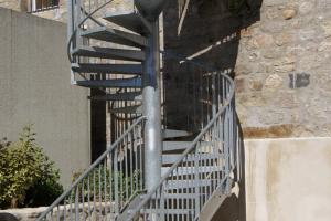Menuiserie Cassin - Serrurerie - Aménagement - Escalier colimaçon extérieur
